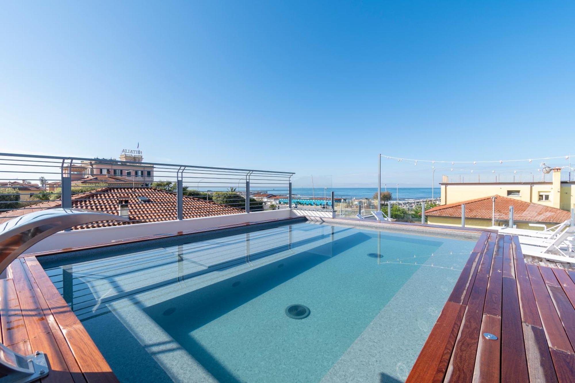 Residence Stella Marina di Massa Esterno foto